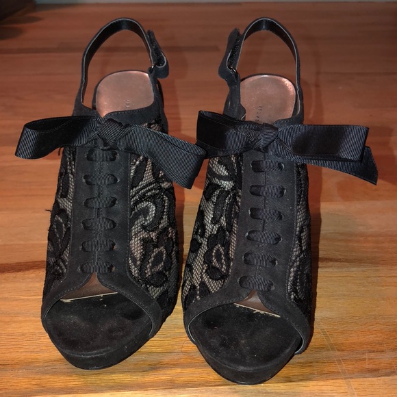 Black Lace Heels - Picture 2 of 2